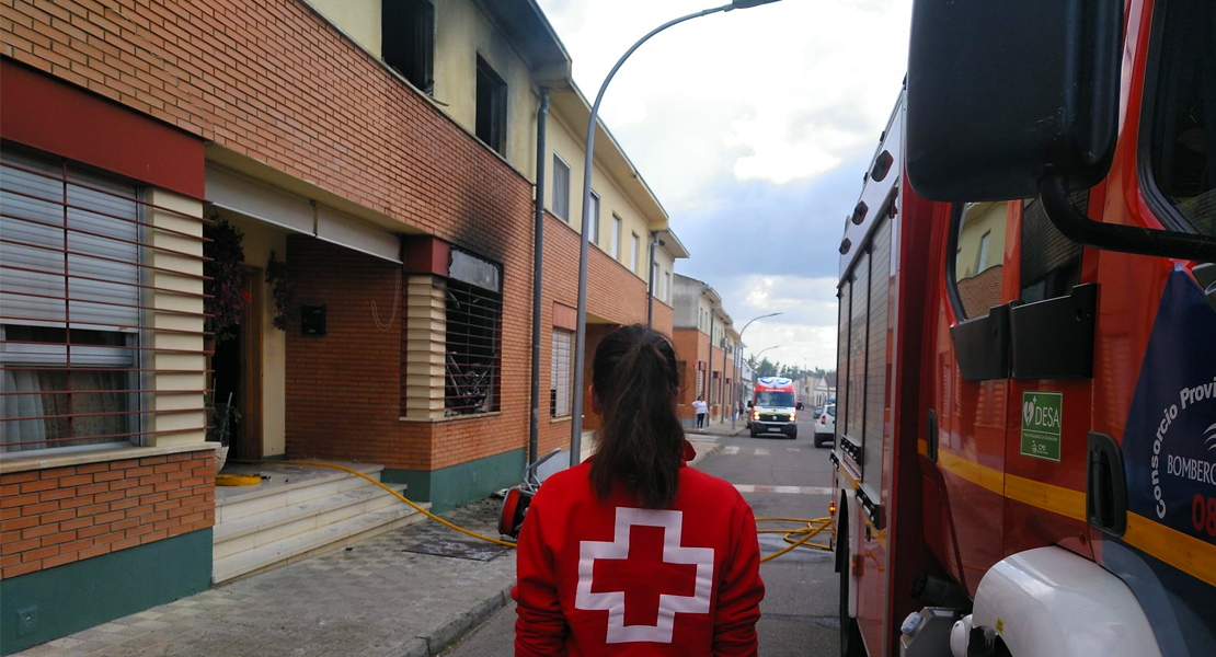 Movilizan a Bomberos del CPEI y Cruz Roja por un incendio de vivienda en Montijo