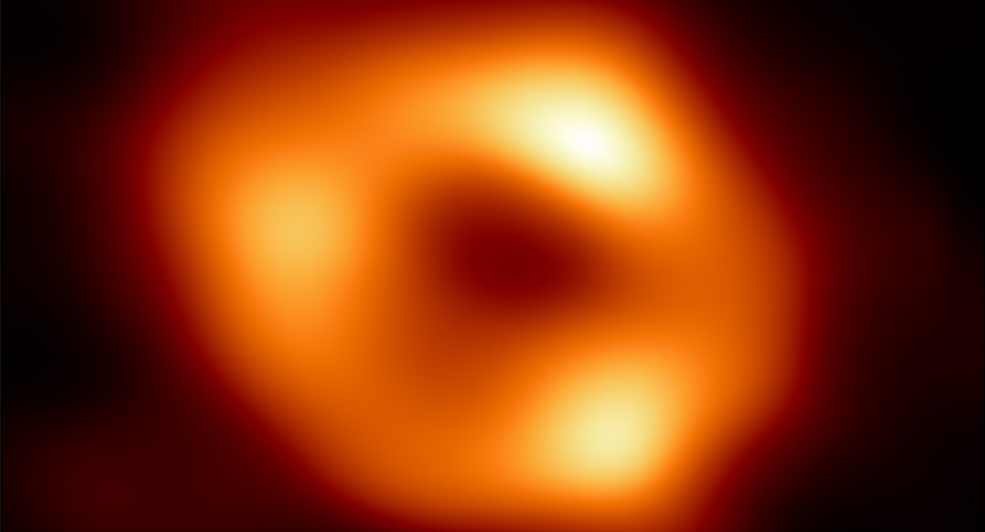 Toman la primera imagen del agujero negro en el corazón de nuestra galaxia