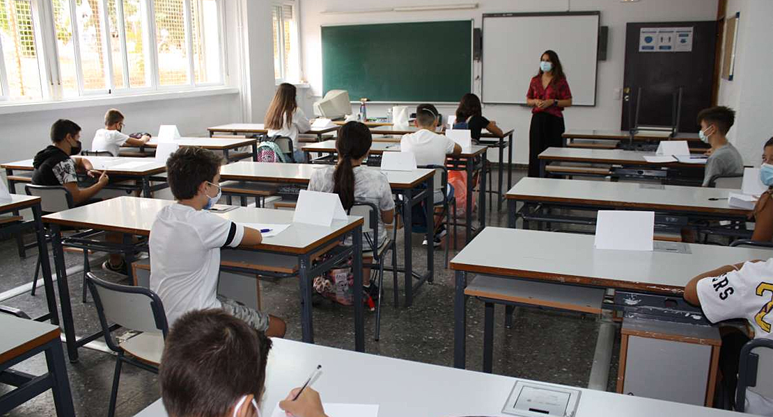 Más de 37.000 alumnos en Extremadura han solicitado una beca para el próximo