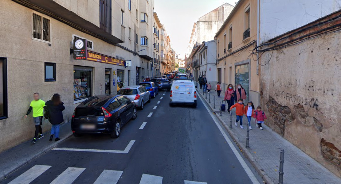 La calle Camino Llano permanecerá cortada al tráfico este martes