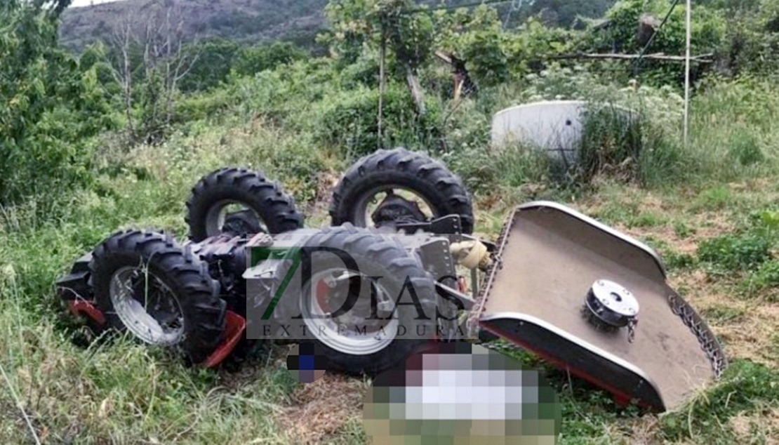 Fallece tras un vuelco de tractor en una finca extremeña