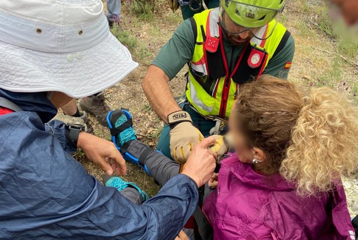 Rescatan con helicóptero a una senderista en un Barranco de la Vera (Cáceres)