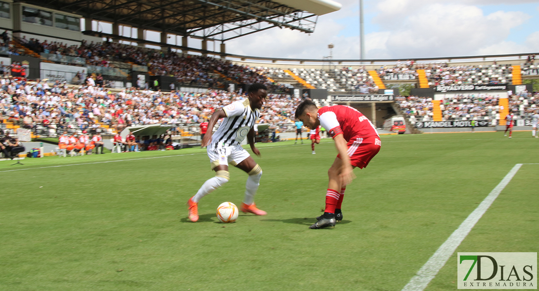 El CD. Badajoz aprovecha el favor del UD Logroñés para colarse en play off