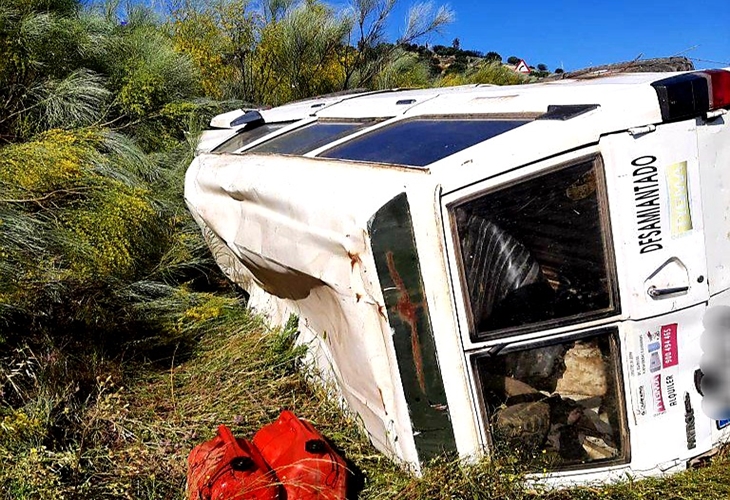 Grave tras quedar atrapado en un accidente ocurrido en la CC-36