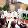 300 personas expresan su “No a la Mina” en las calles de Cáceres