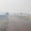 Desde las 15h se lucha para controlar un incendio al oeste de Badajoz capital