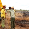 Siete horas de trabajos en un incendio en la Nacional 523 (Badajoz)