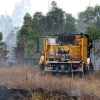 Siete horas de trabajos en un incendio en la Nacional 523 (Badajoz)