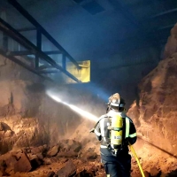 Un incendio durante el fin de semana deja graves desperfectos en una nave de Higuera de Vargas (BA)