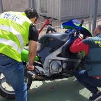 Utiliza otra matrícula y una identidad falsa en Badajoz para eludir responsabilidades penales