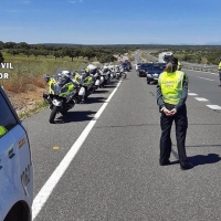 Un camionero conduce drogado por la EX-A1: triplicaba la tasa de alcoholemia