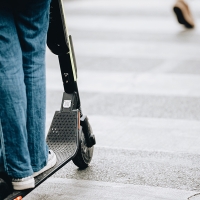 Cómo evitar multas si circulas con un patinete eléctrico