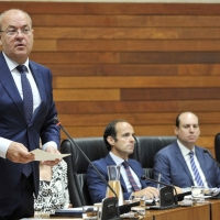 Monago pide al Gobierno de España que no se ría de los extremeños
