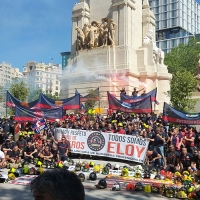 Los bomberos presionan en Madrid para conseguir la aprobación de una ley básica reguladora