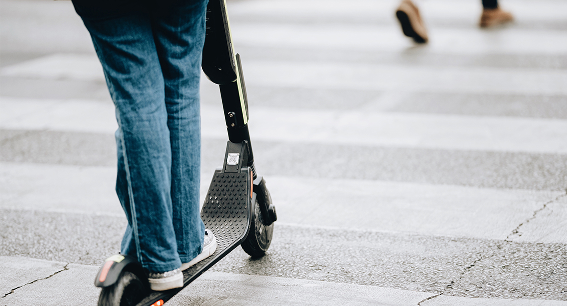 Cómo evitar multas si circulas con un patinete eléctrico