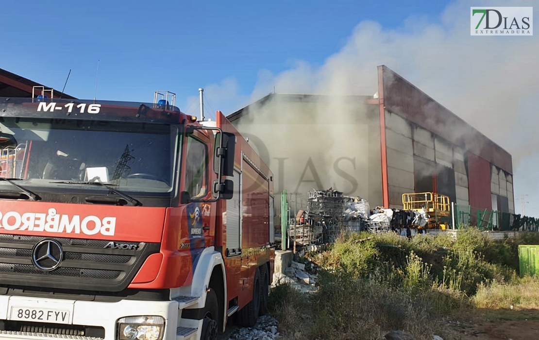 REPOR - Complicada sofocación de un incendio en Lobón (BA)