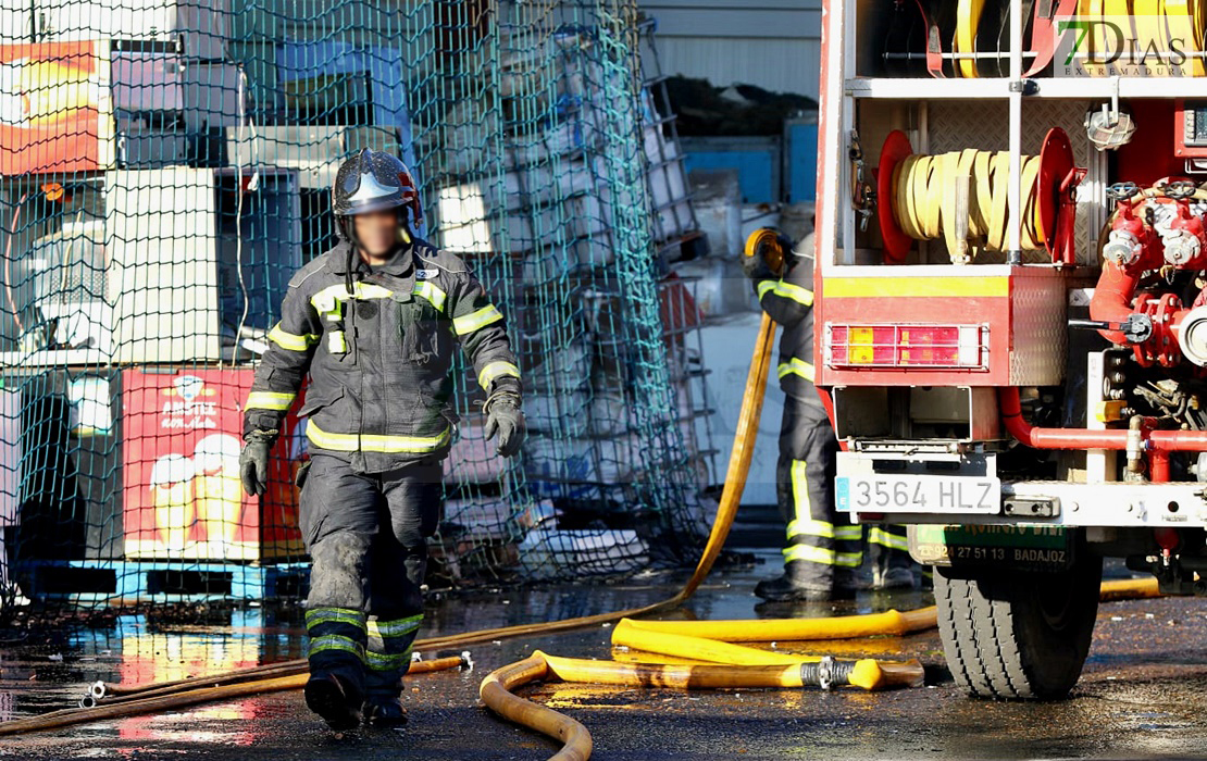 REPOR - Complicada sofocación de un incendio en Lobón (BA)