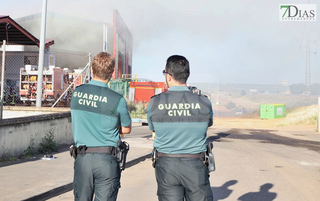 REPOR - Complicada sofocación de un incendio en Lobón (BA)