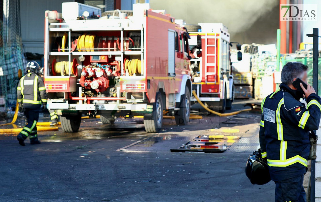 REPOR - Complicada sofocación de un incendio en Lobón (BA)