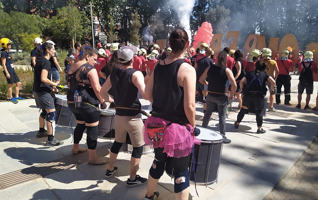 Los bomberos presionan en Madrid para conseguir la aprobación de una ley básica reguladora