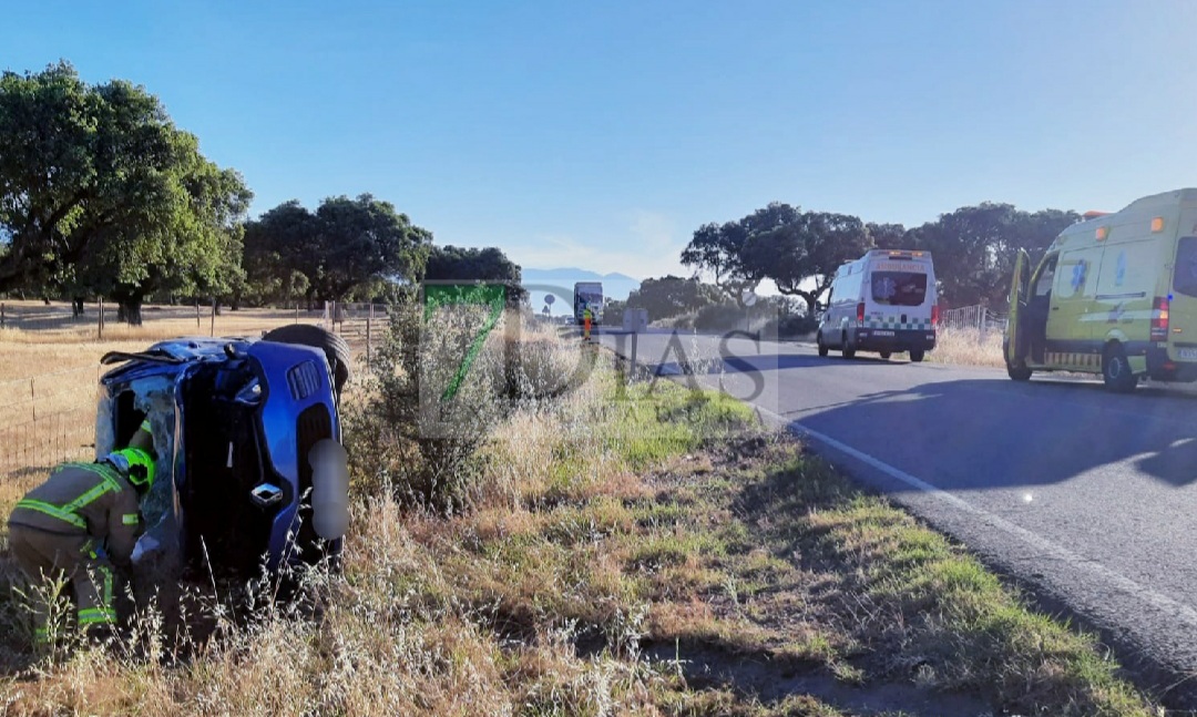Tres mujeres heridas en un accidente de tráfico en la provincia de Cáceres