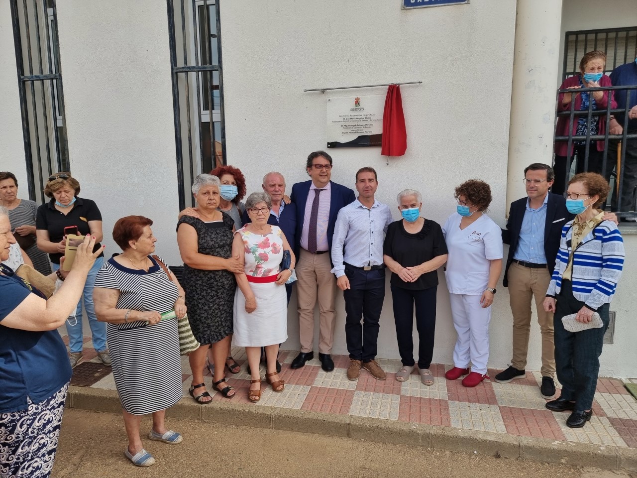 El presidente de la Diputación de Badajoz asiste a la inauguración de la residencia de Garbayuela