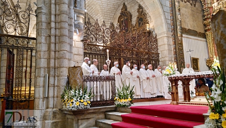 Eucaristía en honor a San Juan en la Catedral de Badajoz