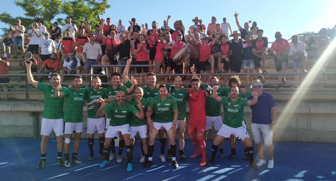 Los bomberos de la Diputación de Badajoz, campeones de España de fútbol veteranos