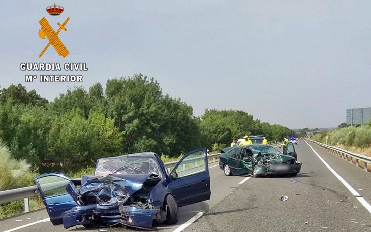 Impactante accidente en la N-630: una mujer en estado crítico