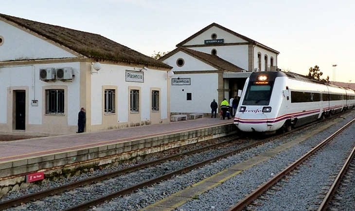 UATAE crítica que el nuevo tren rápido no haga parada en Plasencia