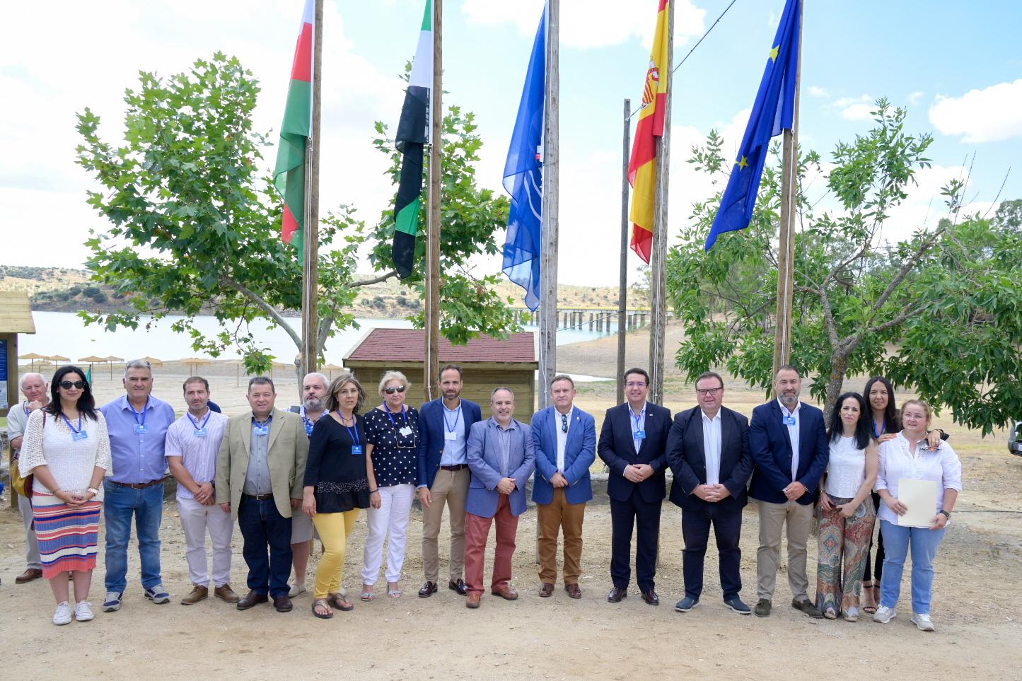 El PP pide dotar de servicios e infraestructuras las playas con bandera azul de Extremadura