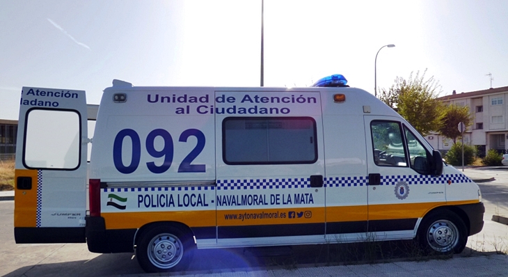 Cuatro policías locales afectados en un incendio en Navalmoral de la Mata