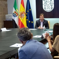 Dudas entre los empleados de la Junta de Extremadura y críticas a los sindicatos