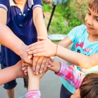 Nueva guía familiar para prevenir la violencia entre niños y adolescentes