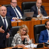 Monago: “Llegaremos antes a Madrid en un Seat Panda que con el tren anunciado por Sánchez y Vara”