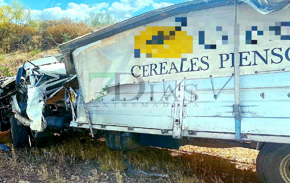 Una colisión obliga a cortar dos carriles de la A.66 en Extremadura