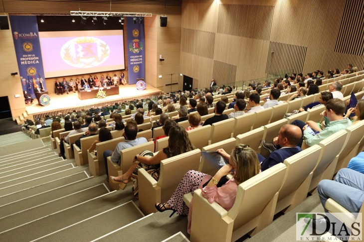 El Colegio de Médicos de Badajoz celebra el Día de su Profesión Médica