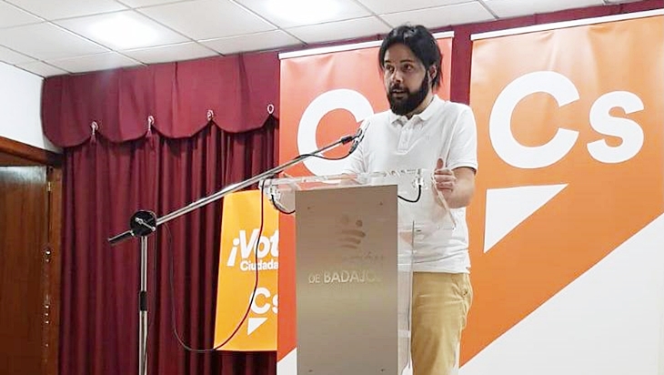 Cs Villalba de los Barros critica que la gasolinera de la cooperativa no se hace “por falta de voluntad”