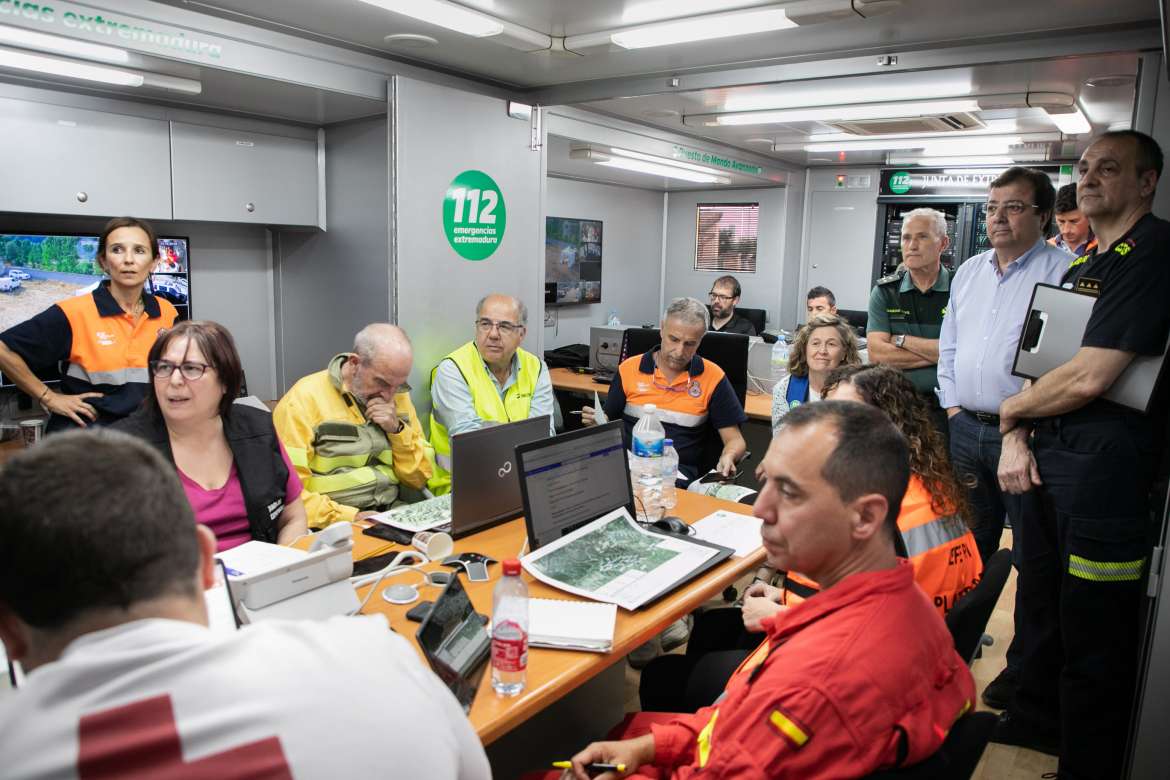 El incendio en Las Hurdes durará varios días y &quot;hará daño&quot;