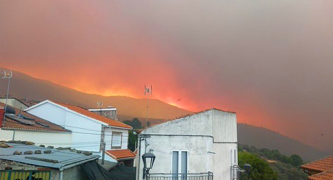 Se confirma el origen del incendio en Las Hurdes, donde el fuego ha arrasado ya 2.500 hectáreas