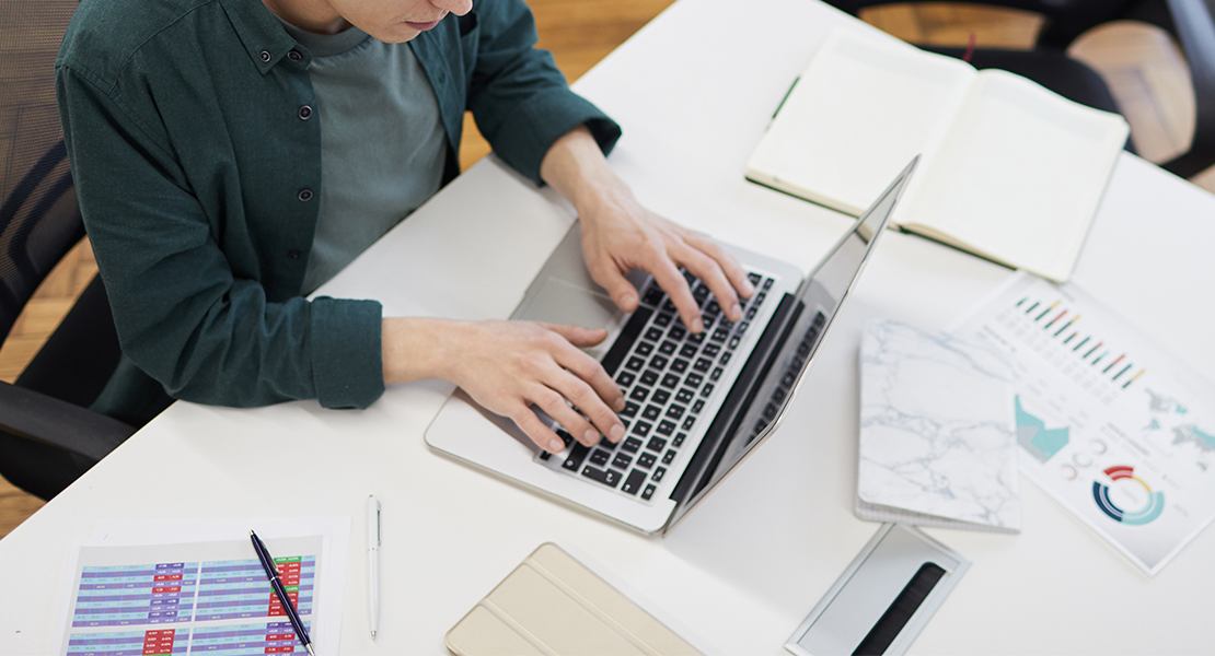 ¿Cuánto le cuesta un trabajador anualmente a una empresa extremeña?