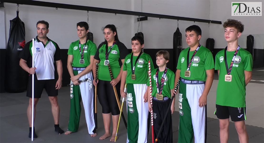 Extremadura arrasa en el Campeonato de España de Kickboxing