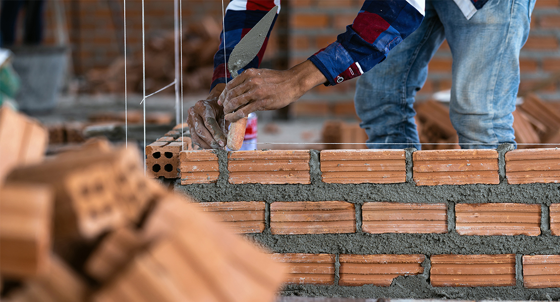 La ministra pide esfuerzos al sector inmobiliario español