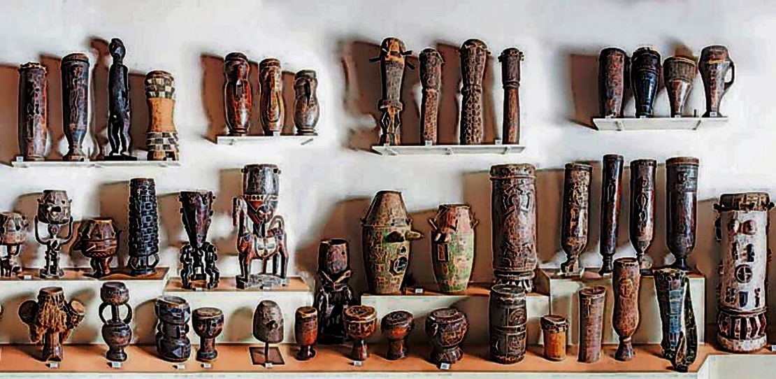 El Museo de instrumentos musicales y cerámica de Helena Folch-Rusiñol más cerca
