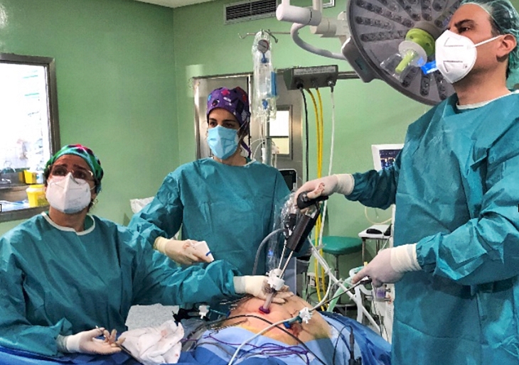 El hospital Don Benito-Villanueva pionero en España en realizar una colposacropexia con histerectomía