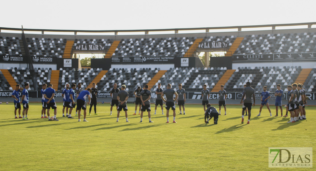 Imágenes del inicio de la pretemporada del CD. Badajoz