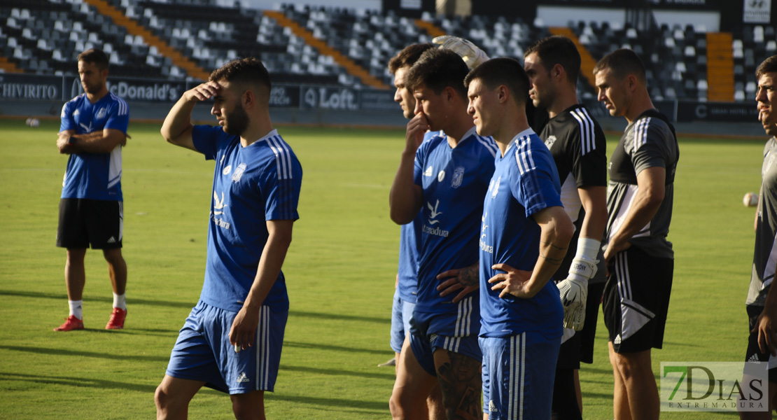 Imágenes del inicio de la pretemporada del CD. Badajoz