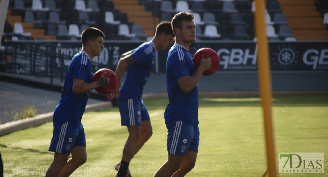 Imágenes del inicio de la pretemporada del CD. Badajoz