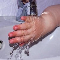 El 10% de Extremadura tiene problemas de desabastecimiento de agua y UpE se lo echa en cara a Vara