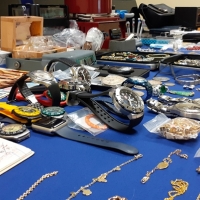 Dos detenidos especializados en asaltar a representantes de joyería